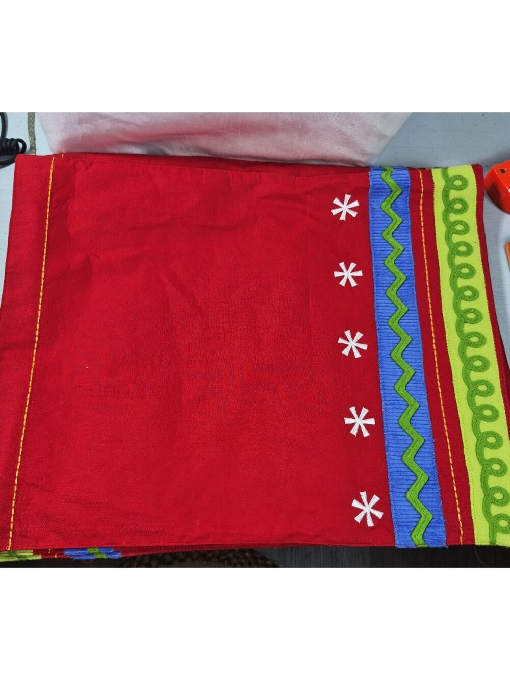 Target Red Cotton Placemat 14" X 18" Embroidered & Wavy Trim Design Lot Of 7